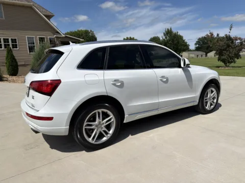 More photos of 2017 Audi Q5 2.0T Premium Plus Sport Utility 4D at Banks Motors LLC, MO
