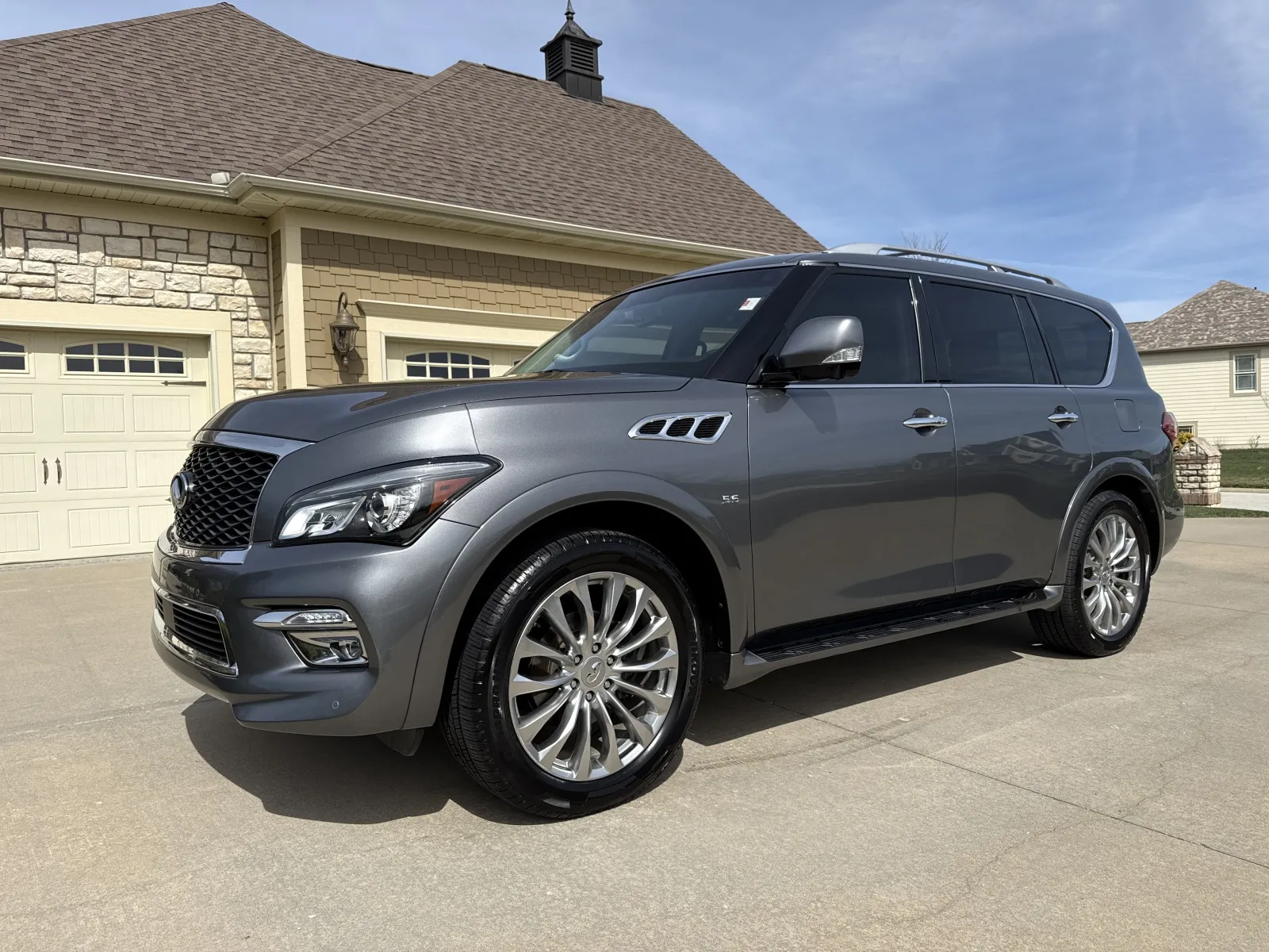 Gray 2016 INFINITI QX80 for sale in Clinton, MO