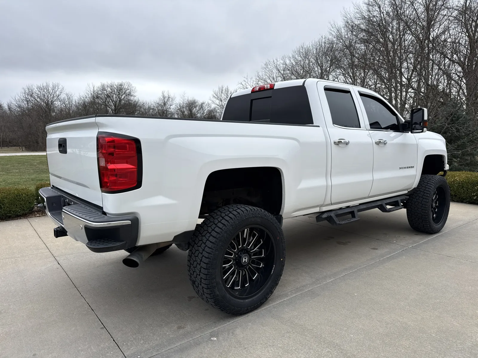 More photos of 2015 CHEVROLET SILVERADO 1500 LTZ at Banks Motors LLC, MO