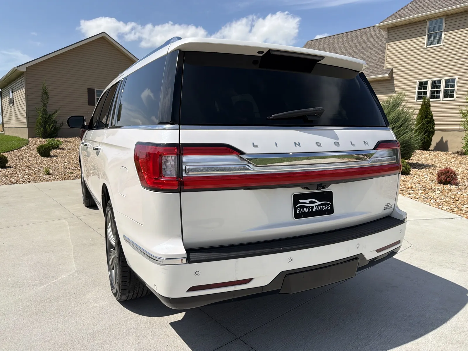 More photos of 2018 LINCOLN NAVIGATOR L RESERVE at Banks Motors LLC, MO