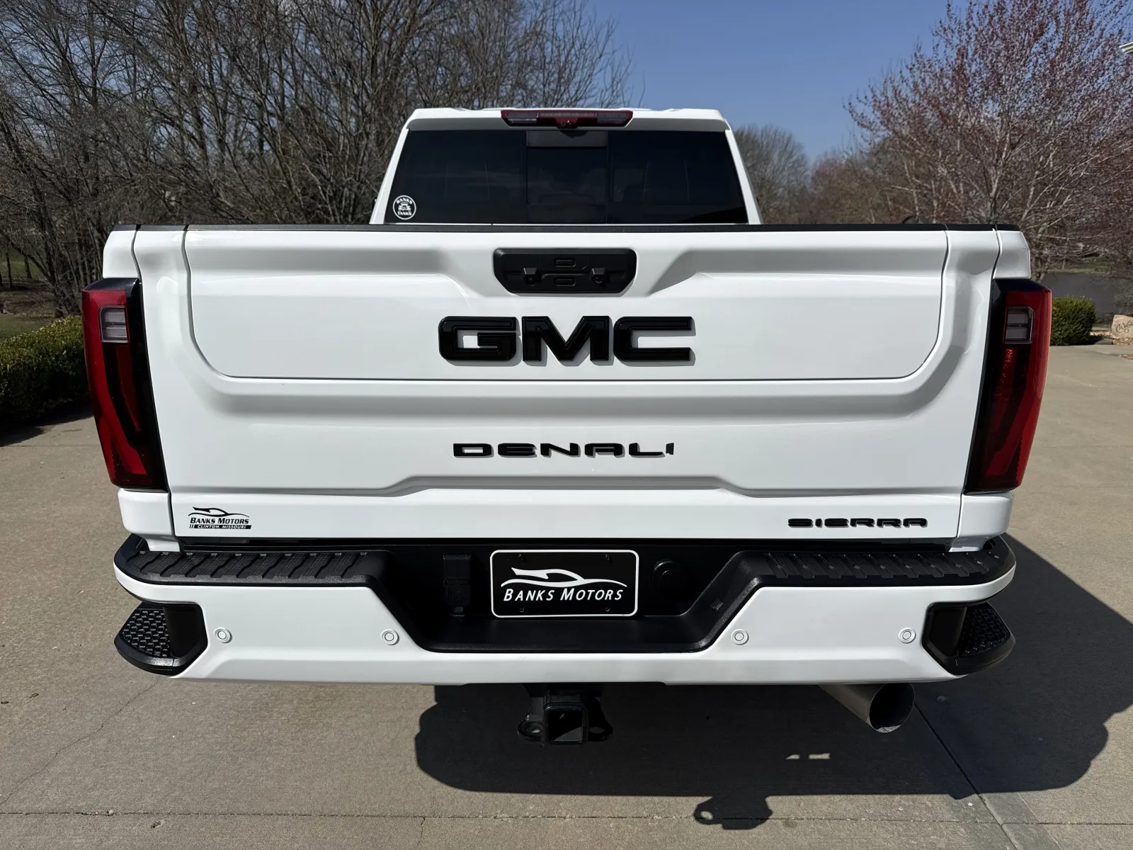 More photos of 2024 GMC SIERRA 2500 DENALI ULTIMATE at Banks Motors LLC, MO