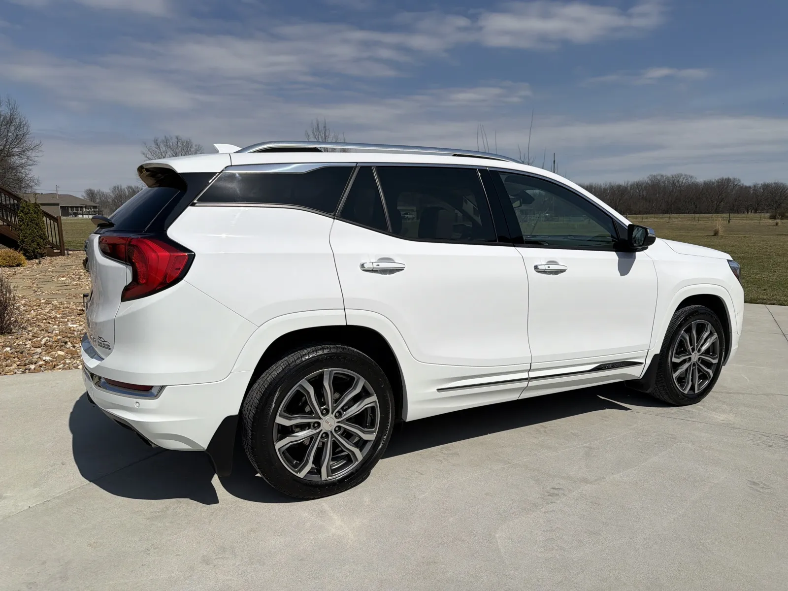 More photos of 2018 GMC TERRAIN DENALI at Banks Motors LLC, MO
