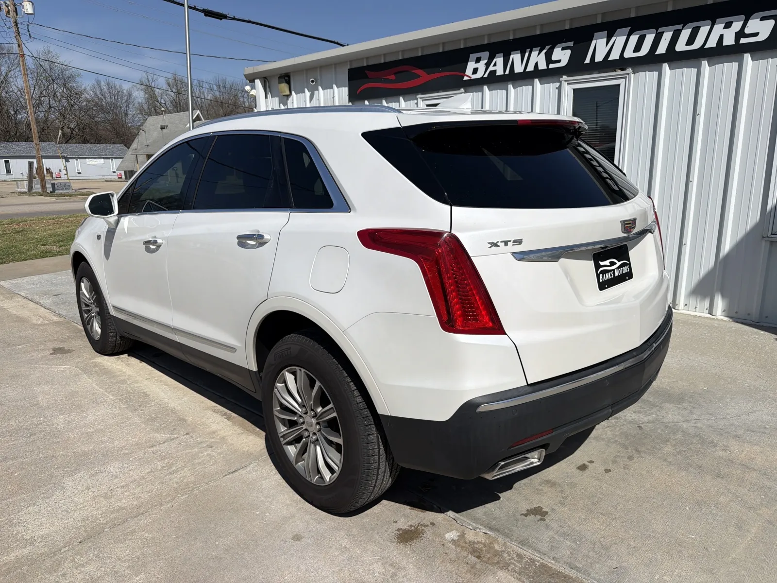 Another view of 2017 CADILLAC XT5 LUXURY for sale in Clinton, MO at Banks Motors LLC