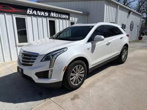 White 2017 CADILLAC XT5 LUXURY for sale in Clinton, MO