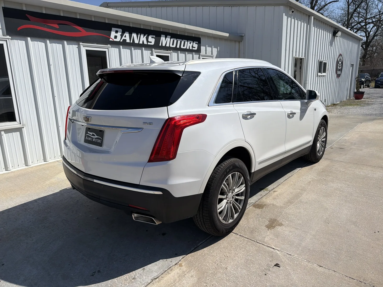 More photos of 2017 CADILLAC XT5 LUXURY at Banks Motors LLC, MO