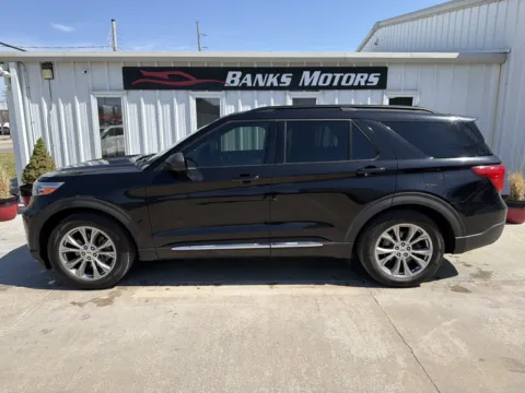Photos of 2020 FORD EXPLORER XLT for sale in Clinton, MO at Banks Motors LLC