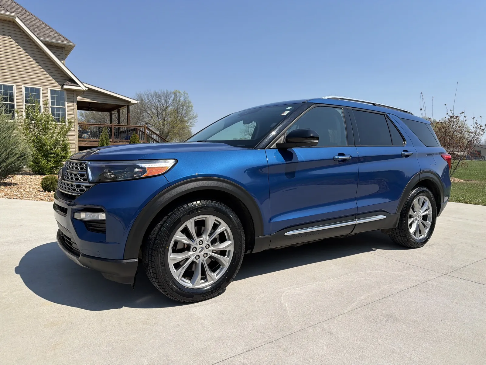 Blue 2021 FORD EXPLORER LIMITED for sale in Clinton, MO