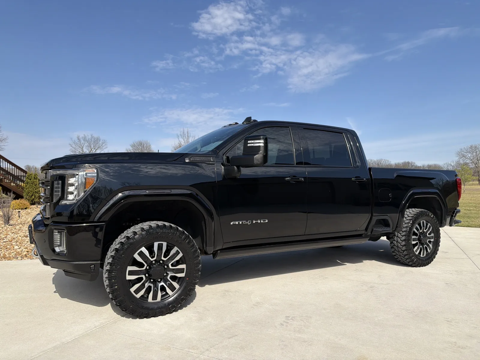 Black 2023 GMC SIERRA 2500 AT4 for sale in Clinton, MO