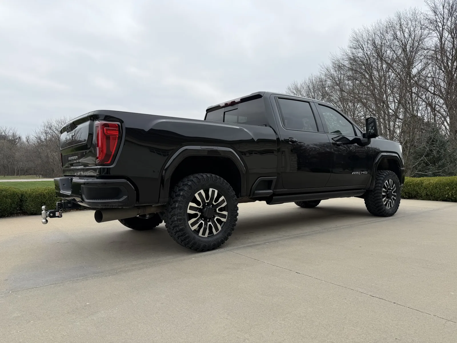 More photos of 2023 GMC SIERRA 2500 AT4 at Banks Motors LLC, MO