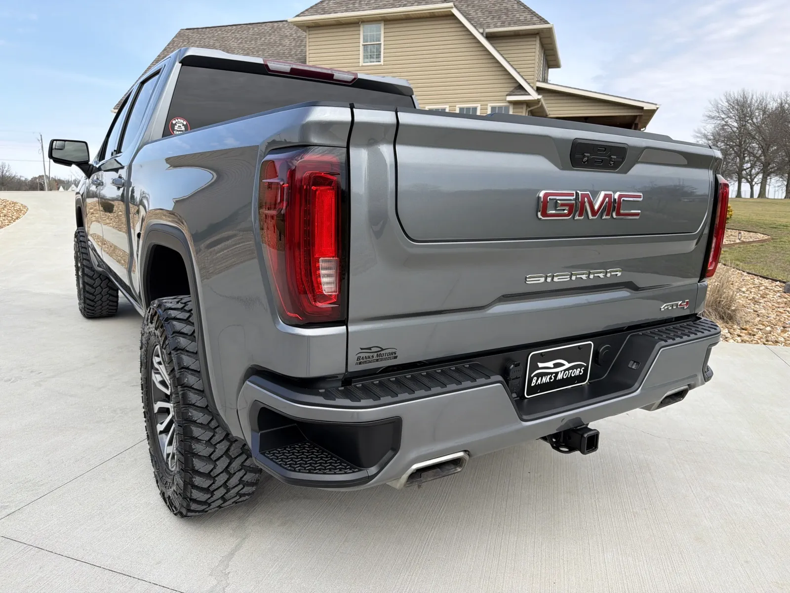More photos of 2021 GMC SIERRA 1500 AT4 at Banks Motors LLC, MO