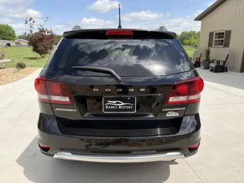 More photos of 2020 DODGE JOURNEY CROSSROAD at Banks Motors LLC, MO