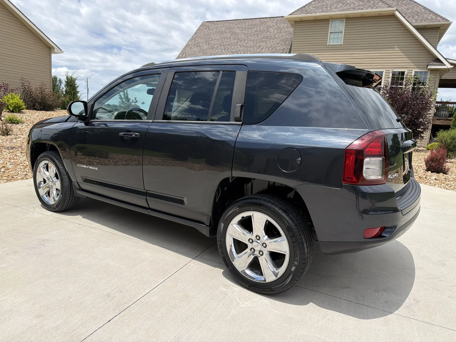 Another view of 2014 Jeep Compass Latitude Sport Utility 4D for sale in Clinton, MO at Banks Motors LLC