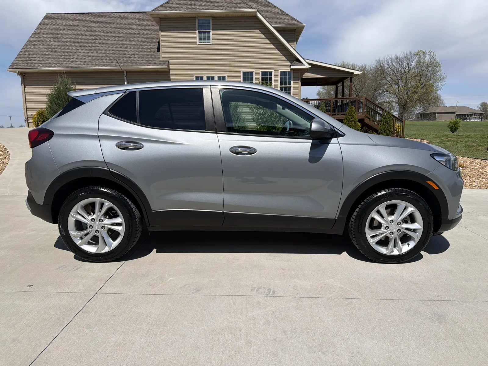 More photos of 2023 BUICK ENCORE GX PREFERRED at Banks Motors LLC, MO