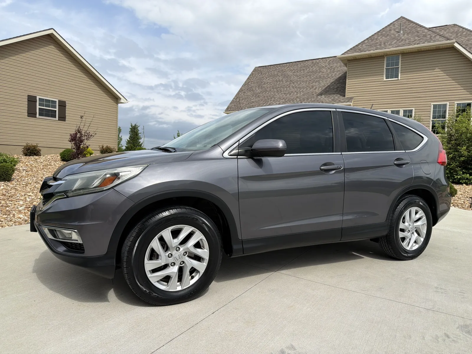 Gray 2016 HONDA CR-V EX for sale in Clinton, MO