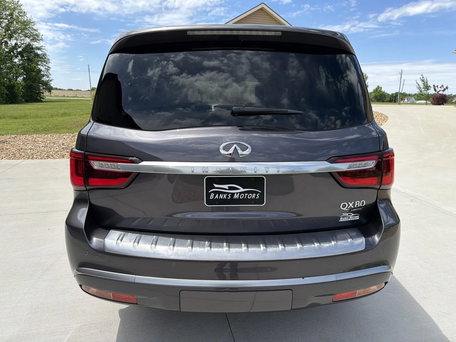 More photos of 2019 INFINITI QX80 LUXE at Banks Motors LLC, MO