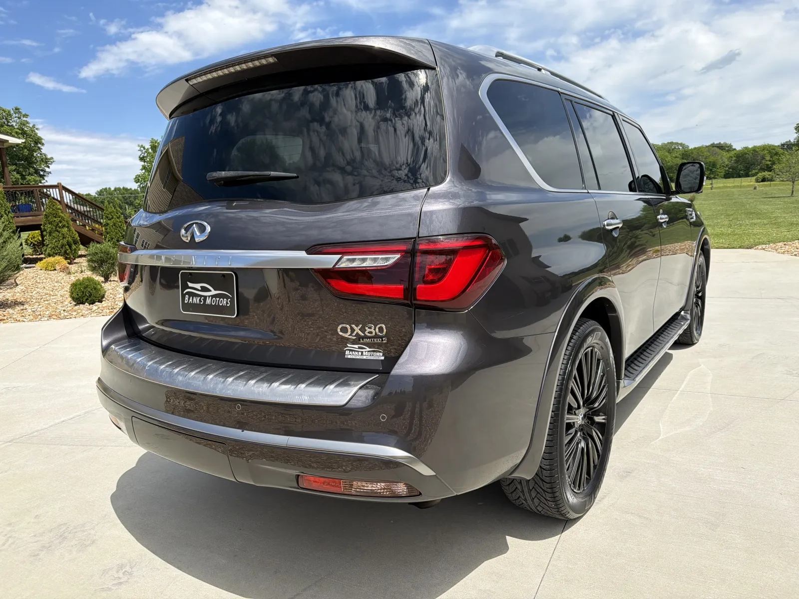 More photos of 2019 INFINITI QX80 LUXE at Banks Motors LLC, MO