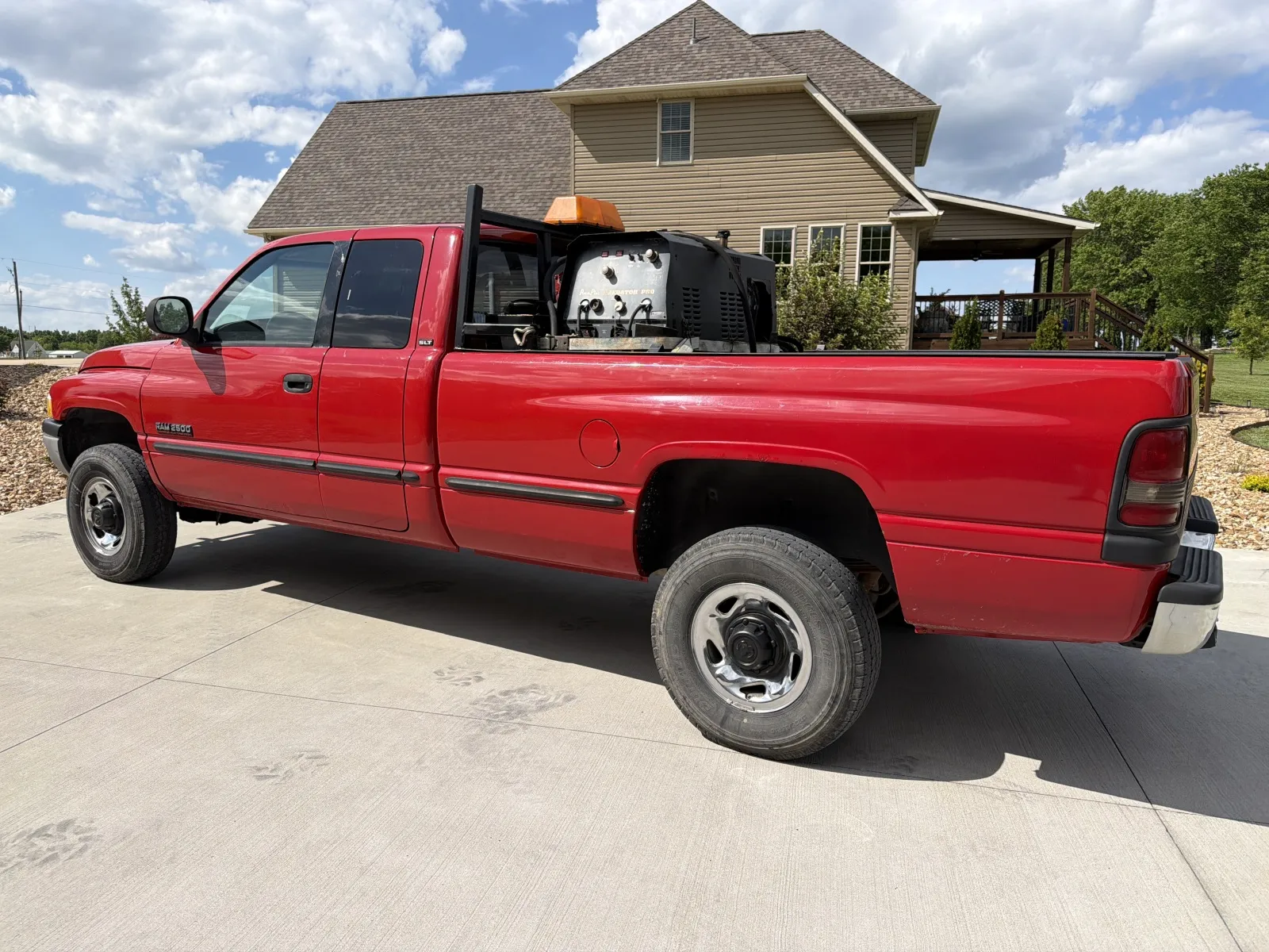 Photos of 1998 DODGE RAM 2500 for sale in Clinton, MO at Banks Motors LLC