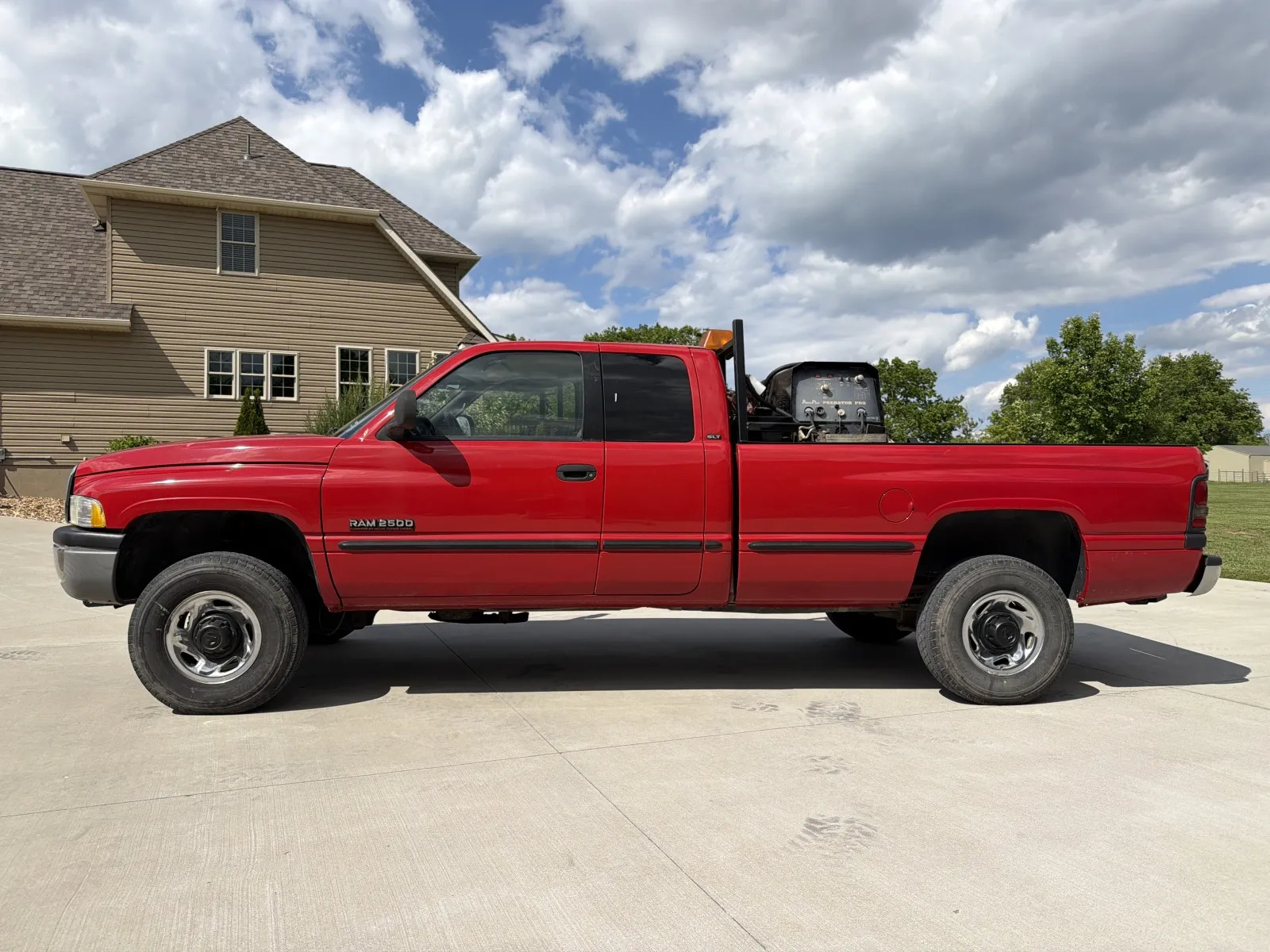 1998 Dodge Ram 1500 2500 4X4 QUAD CAB SWB's photo