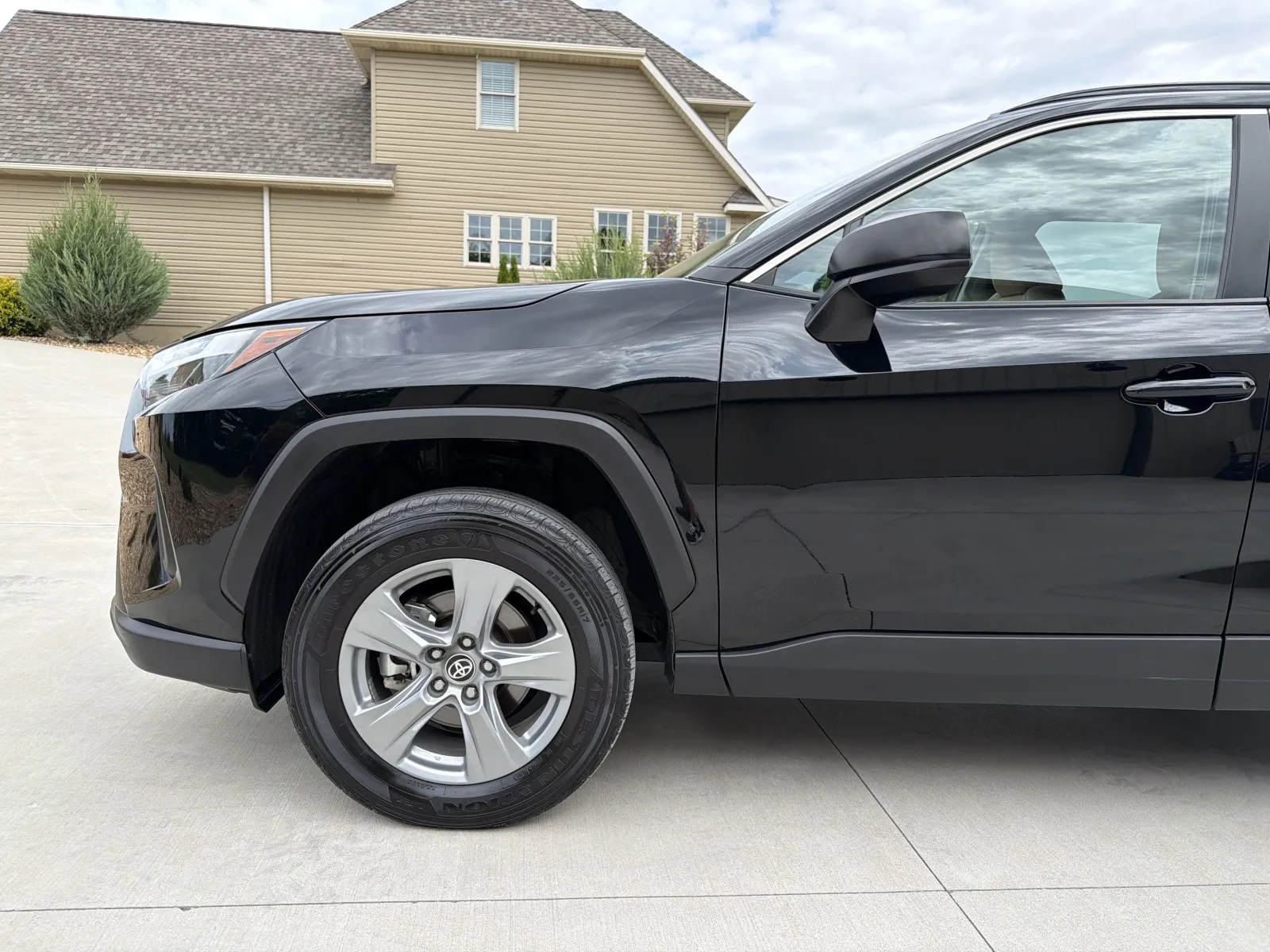 Toyota RAV4 photo 8