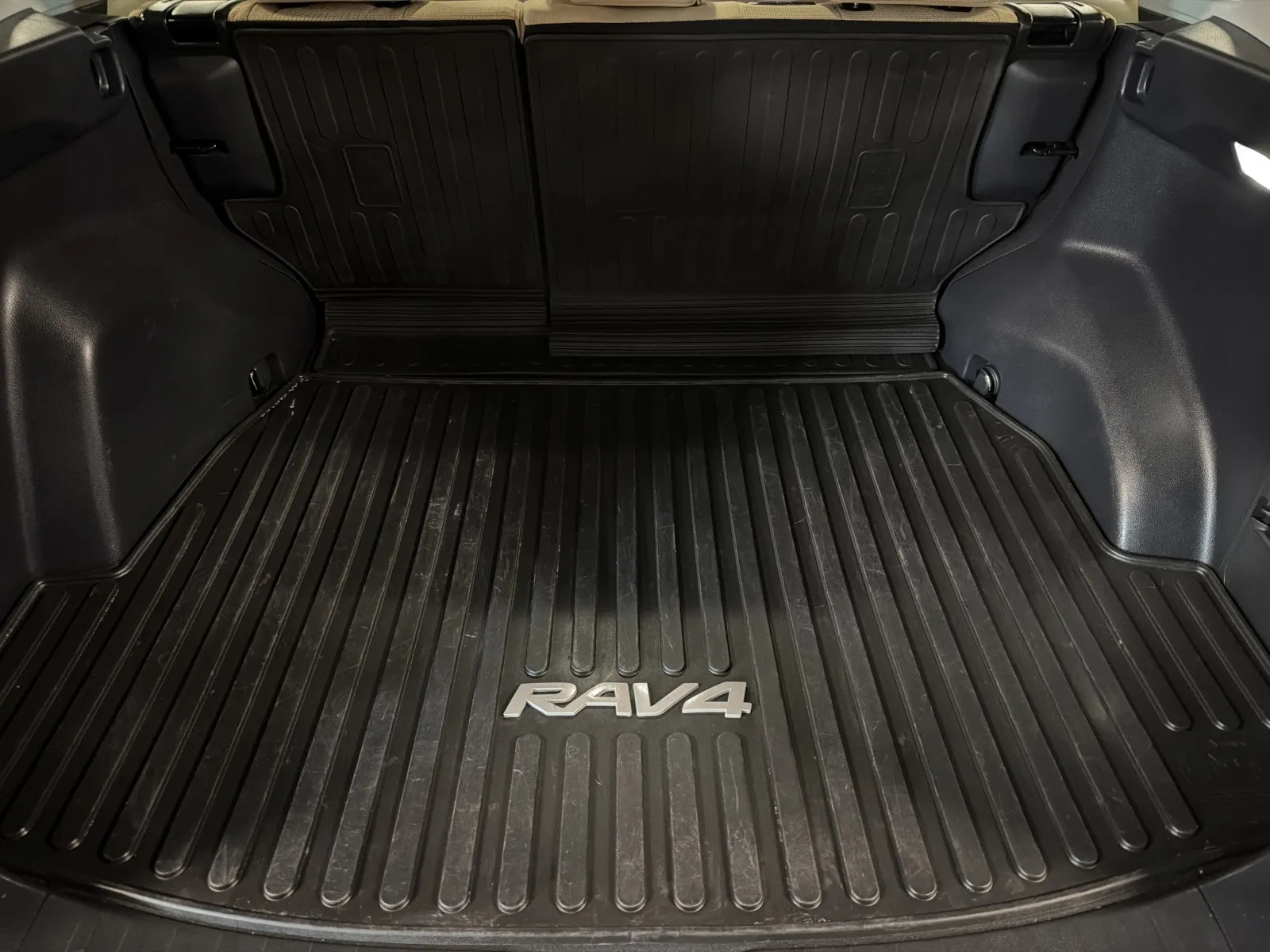 Toyota RAV4 photo 23