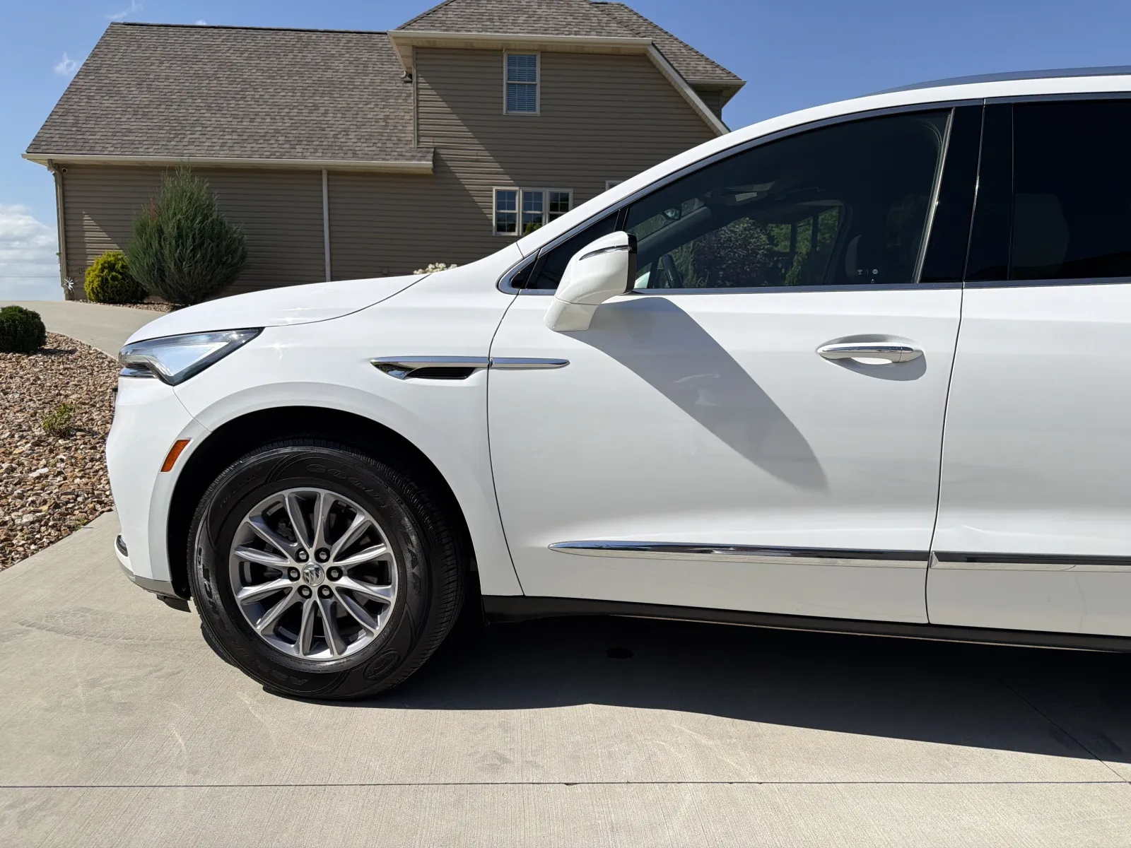 2023 Buick Enclave Essence - Photo 43