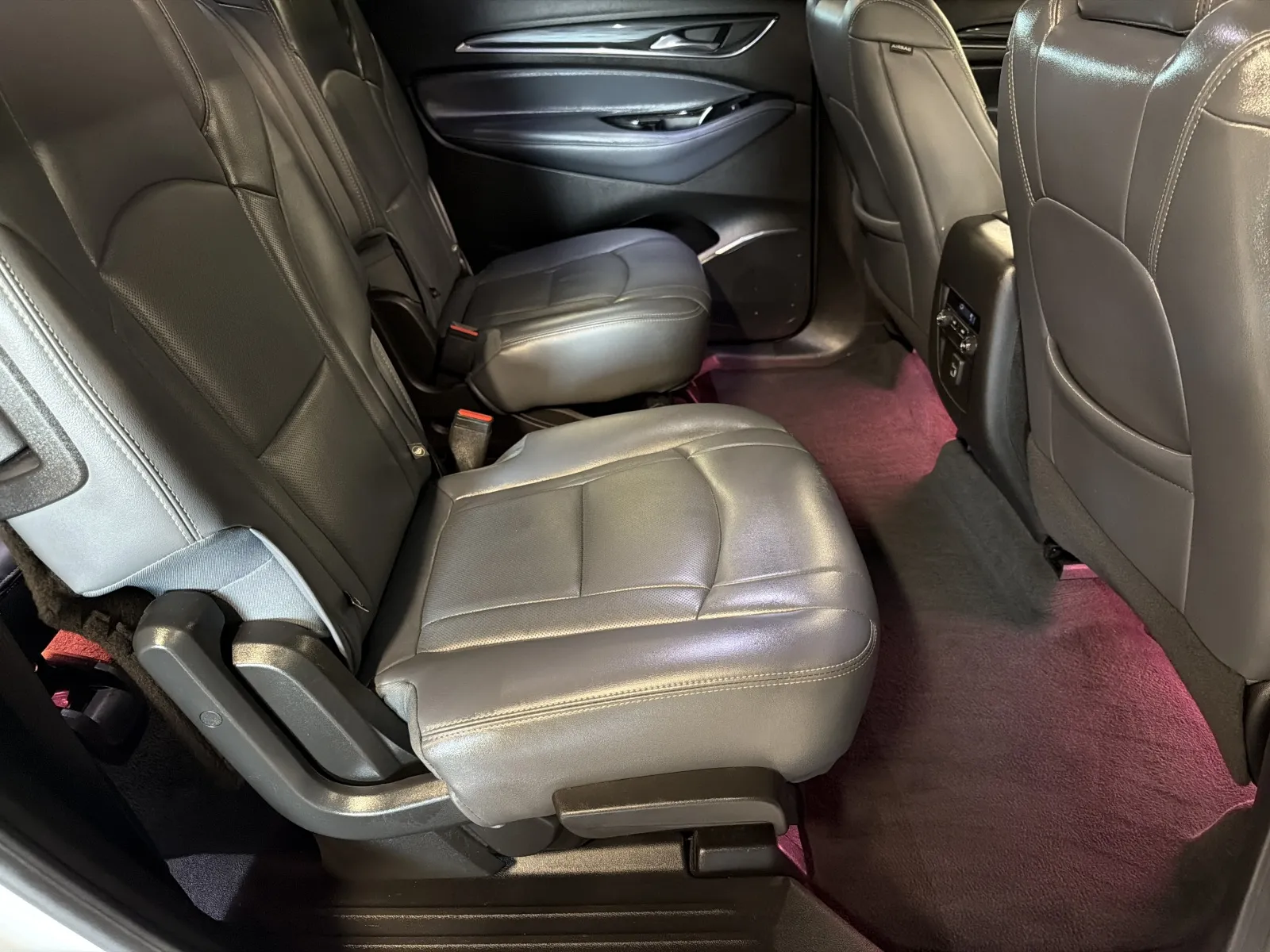 2023 Buick Enclave Essence - Photo 18