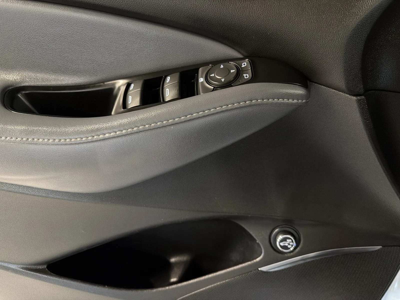 2023 Buick Enclave Essence - Photo 22