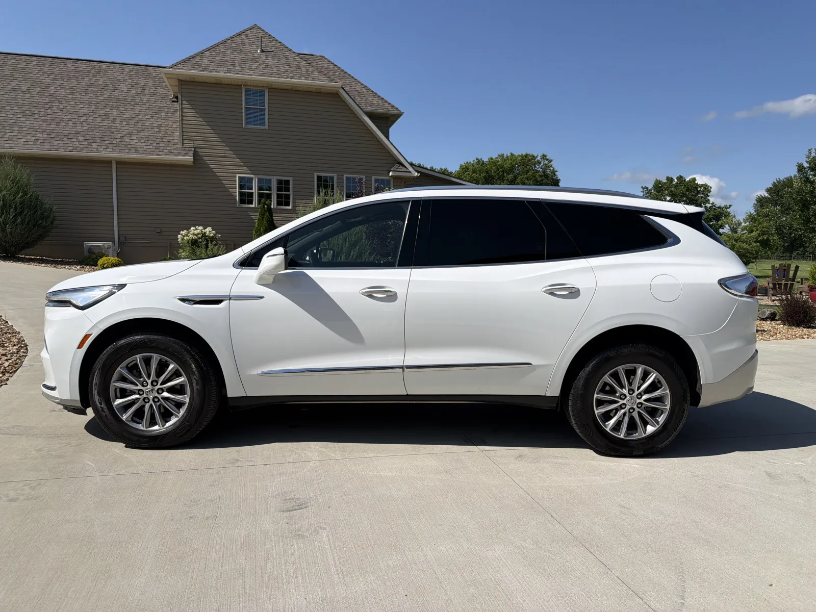 2023 Buick Enclave Essence - Photo 40
