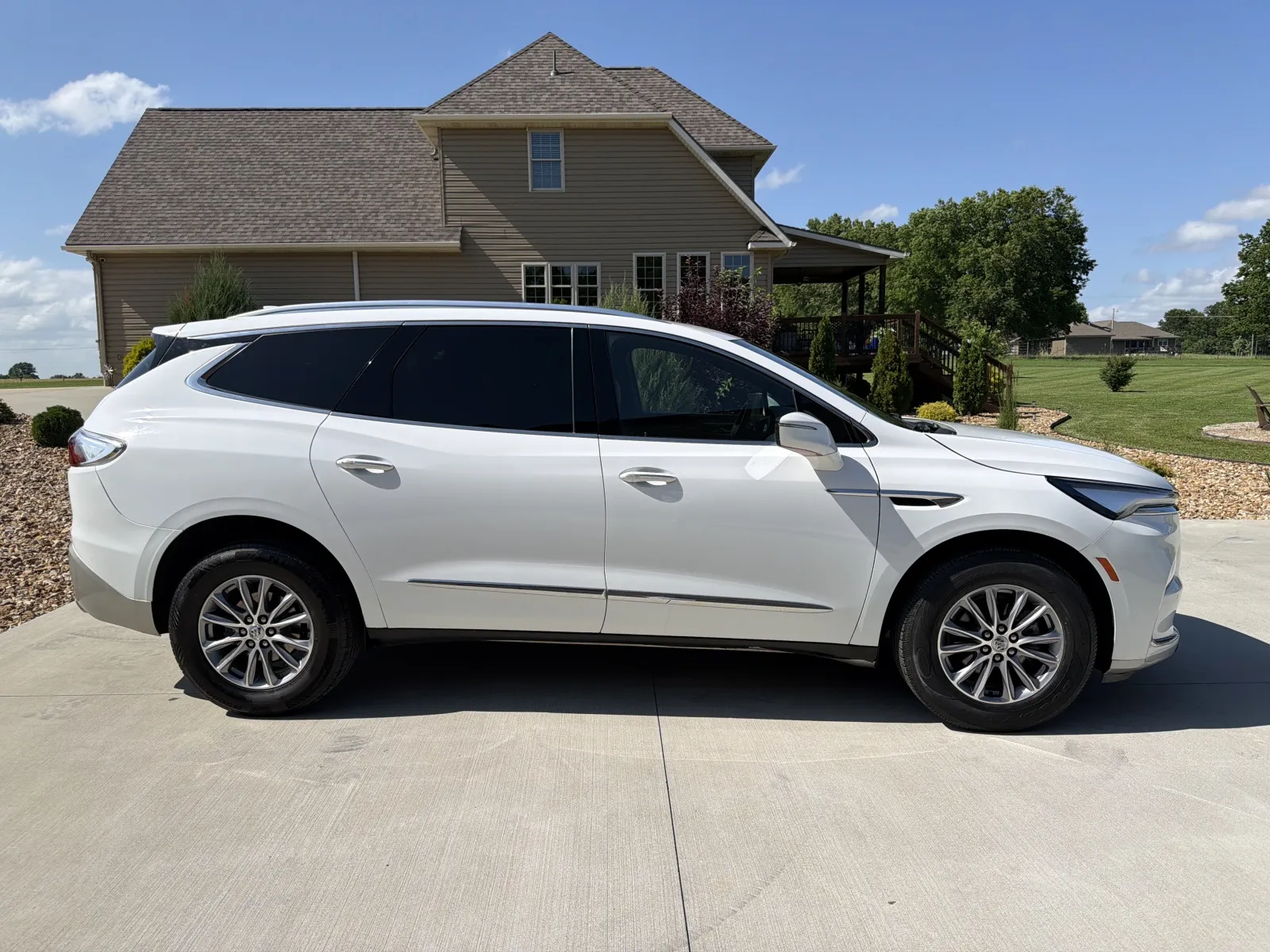 2023 Buick Enclave Essence - Photo 6