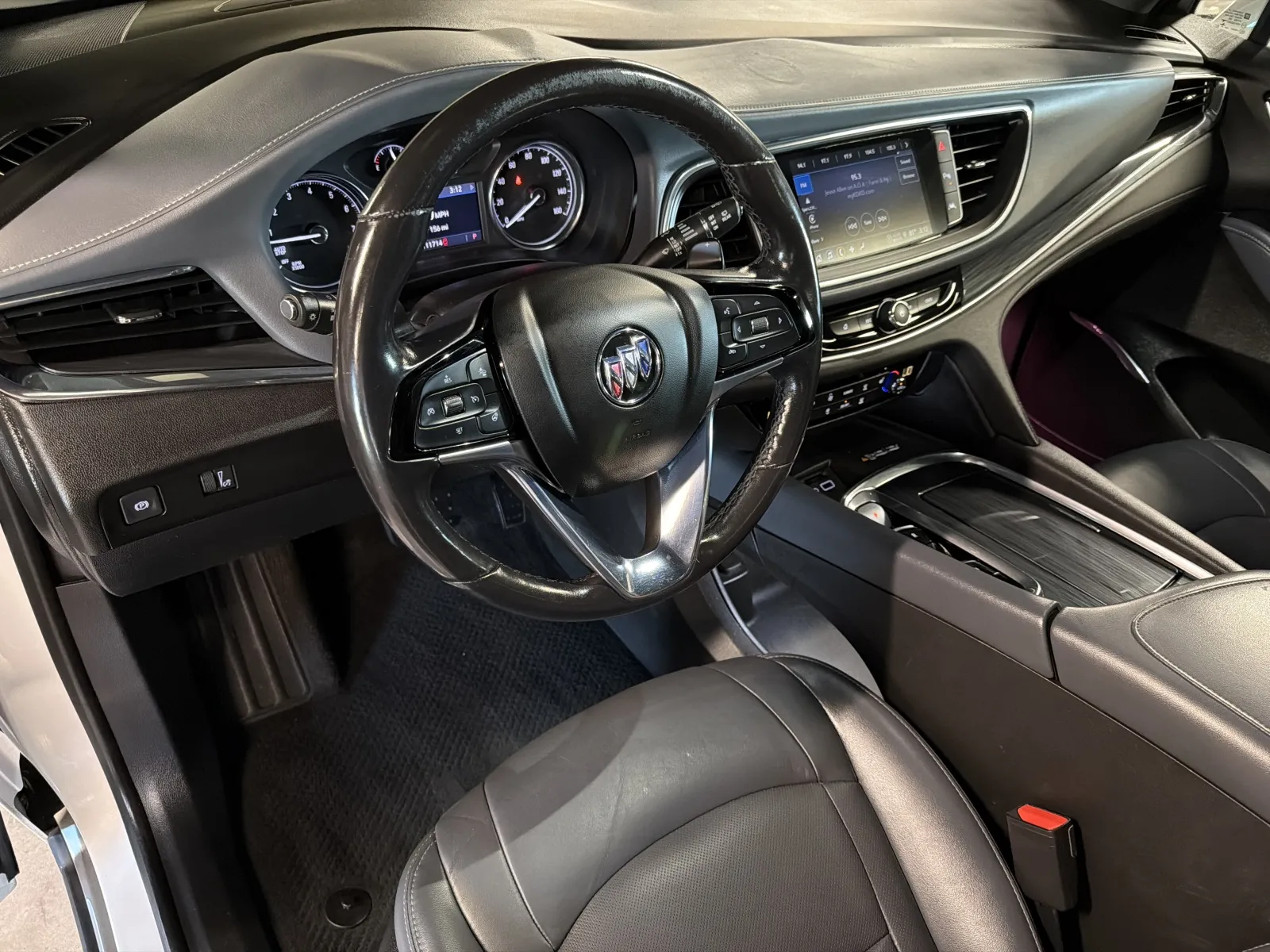 2023 Buick Enclave Essence - Photo 25