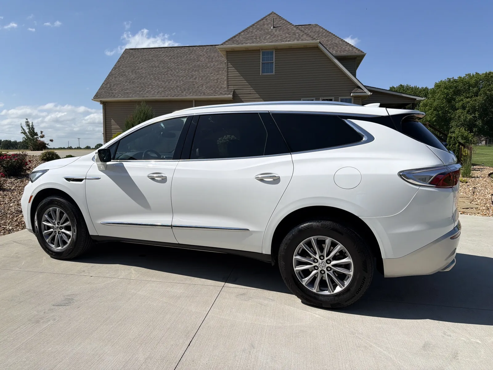 2023 Buick Enclave Essence - Photo 41