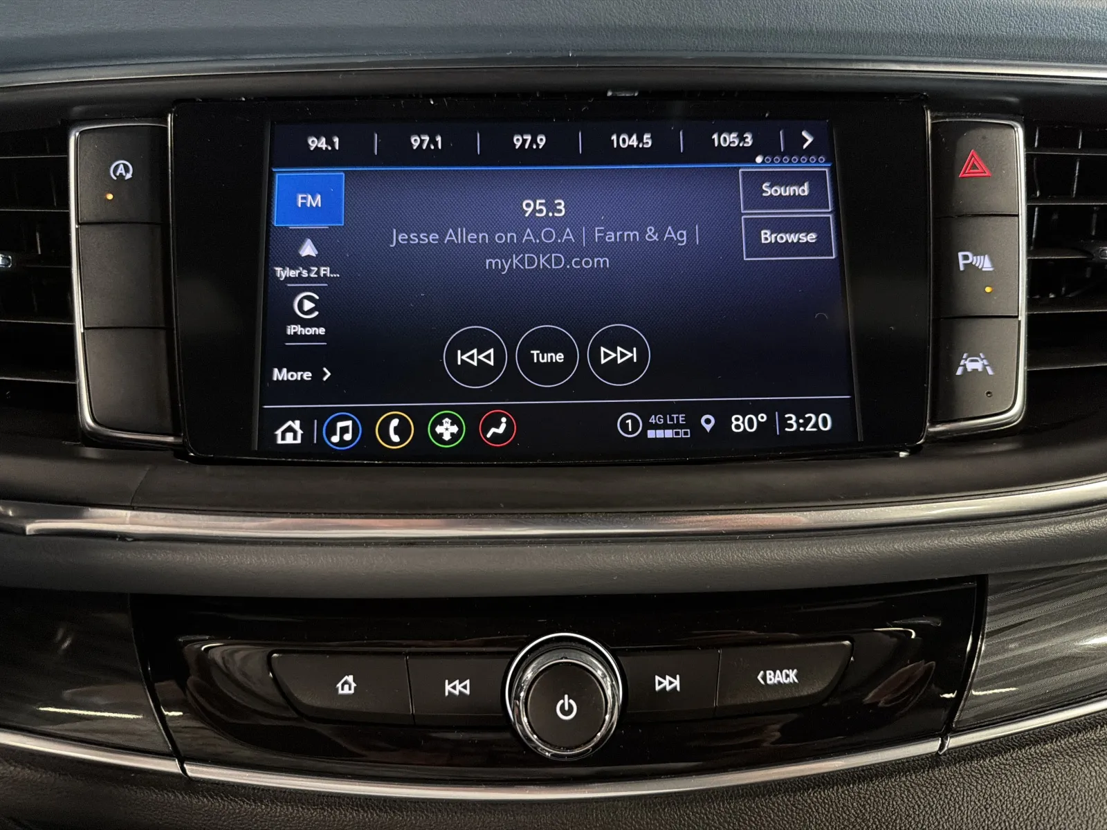 2023 Buick Enclave Essence - Photo 39