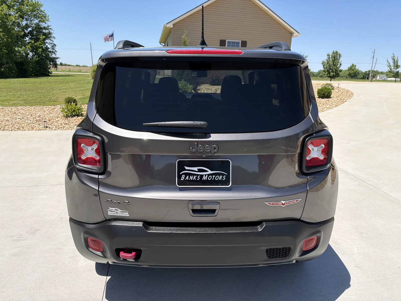 More photos of 2019 JEEP RENEGADE TRAILHAWK at Banks Motors LLC, MO