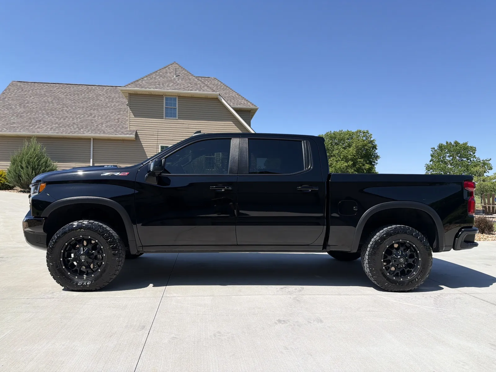 Another view of 2022 CHEVROLET SILVERADO 1500 ZR2 for sale in Clinton, MO at Banks Motors LLC