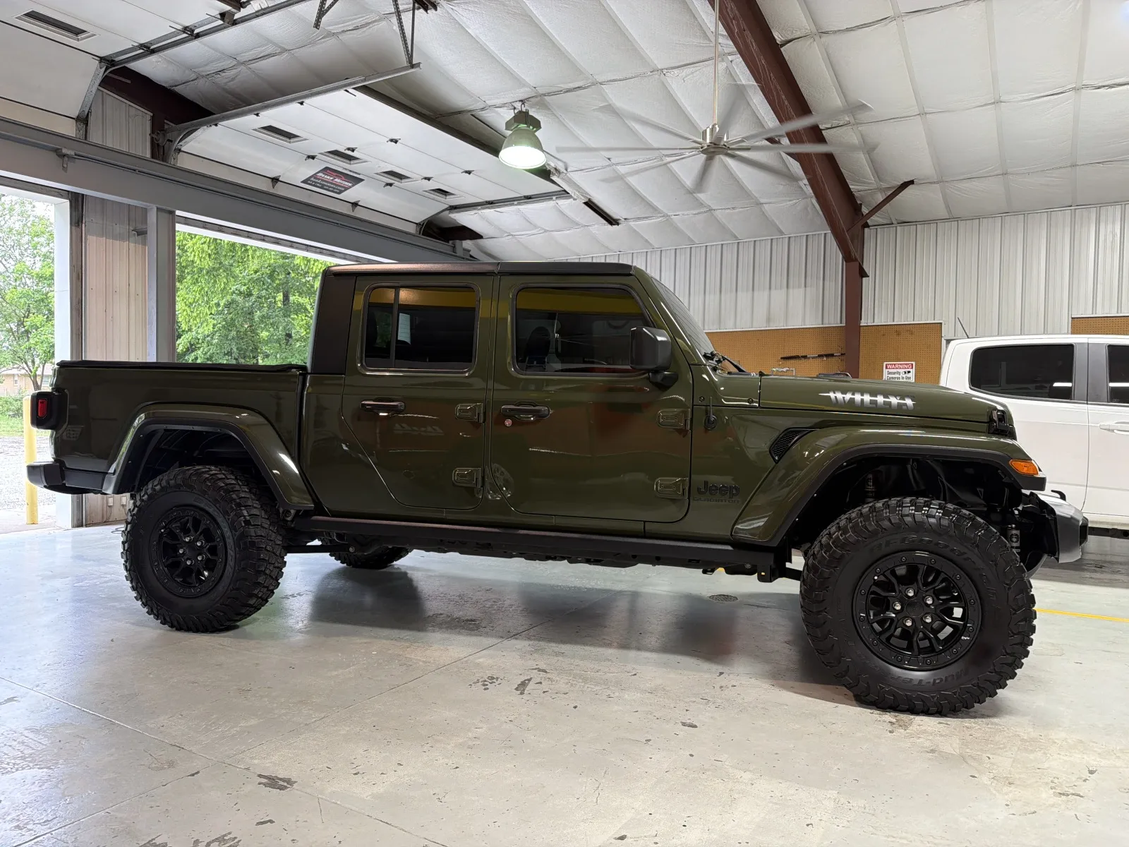 2022 Jeep Gladiator WILLYS's photo