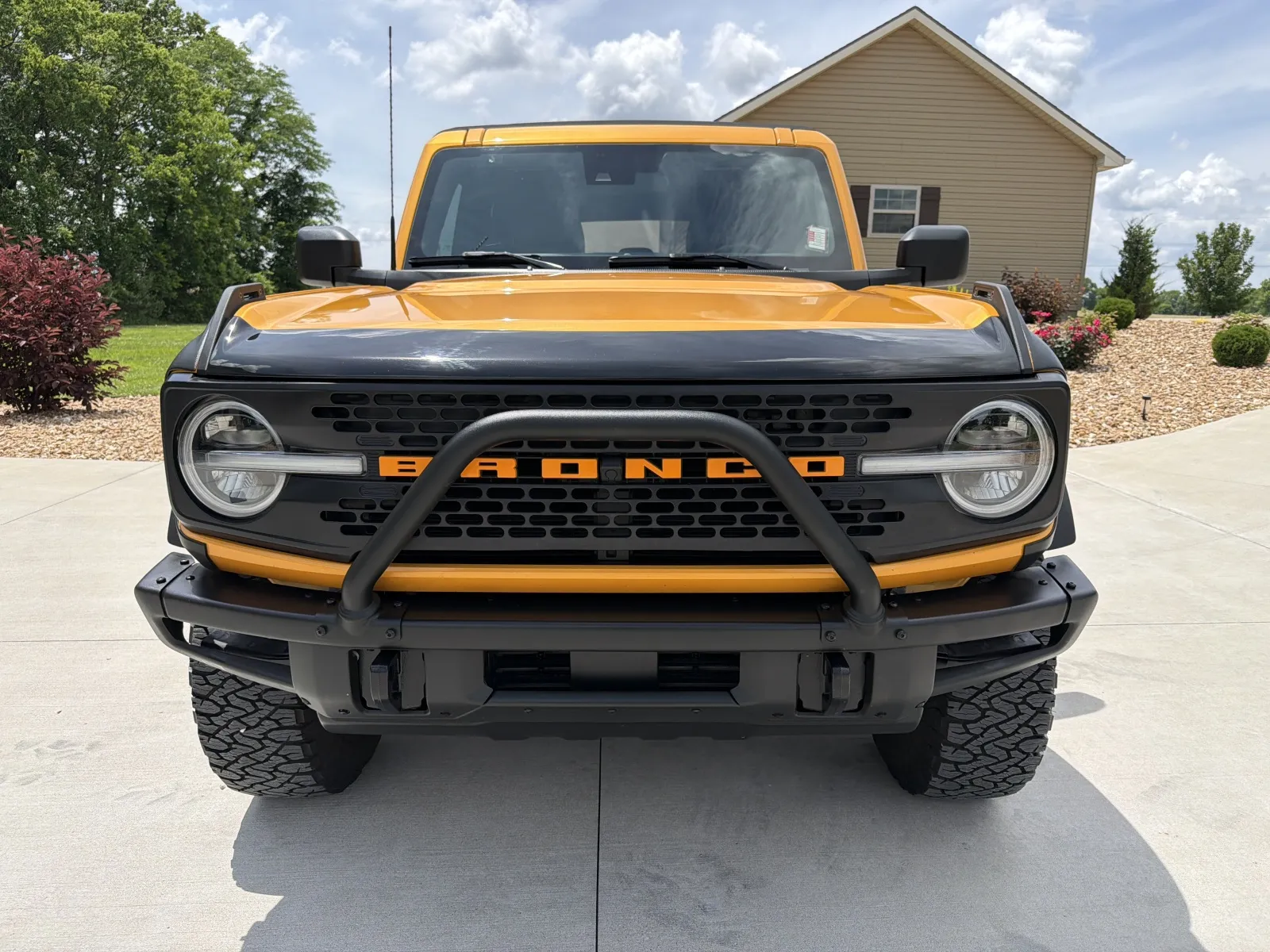 Ford Bronco photo 9