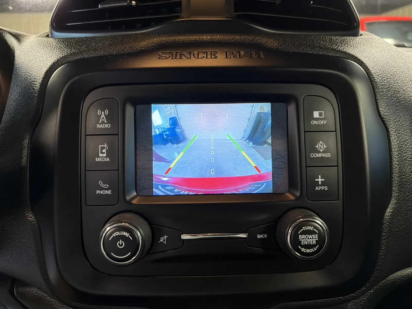 Jeep Renegade photo 42
