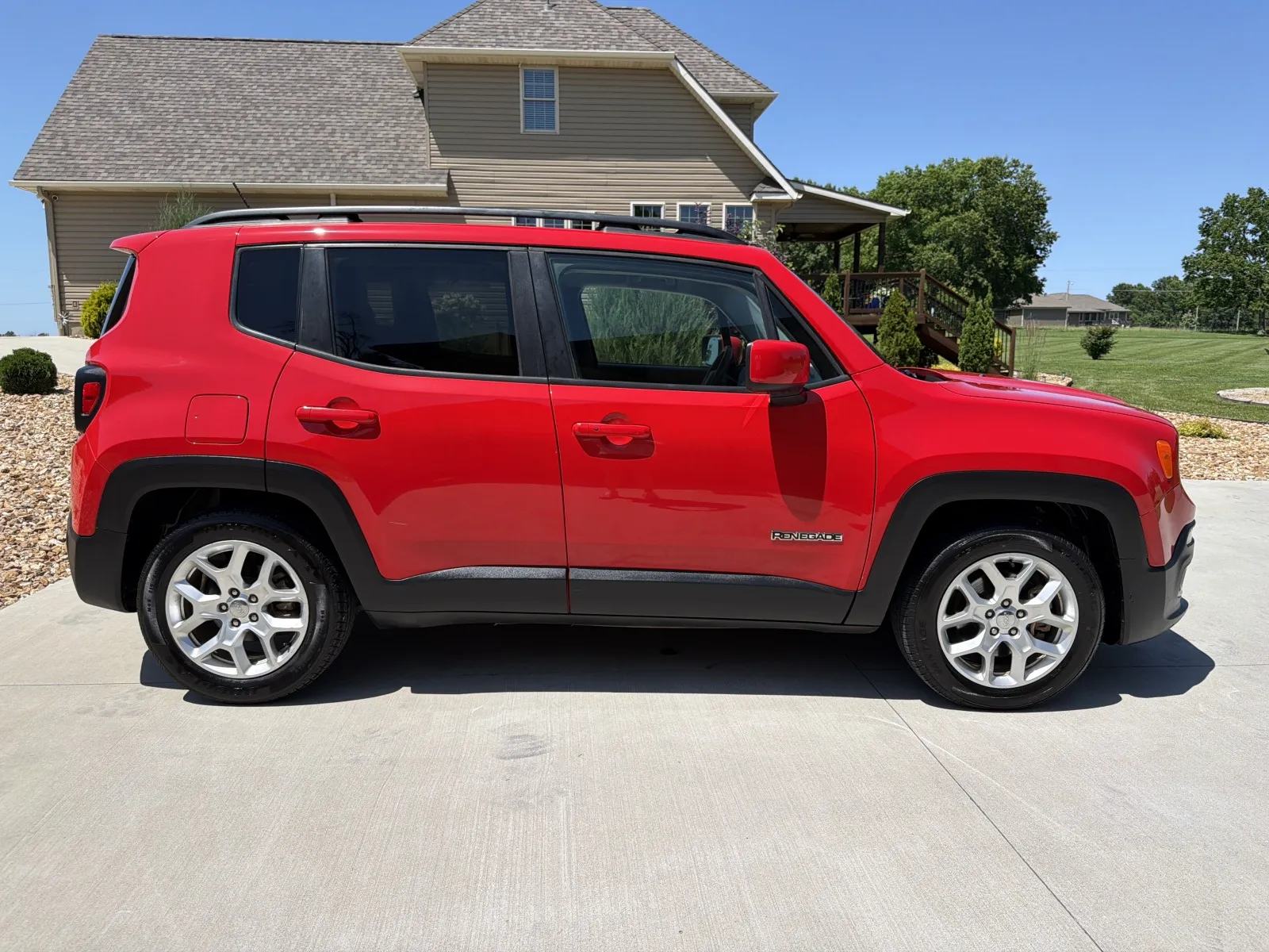 Jeep Renegade photo 6