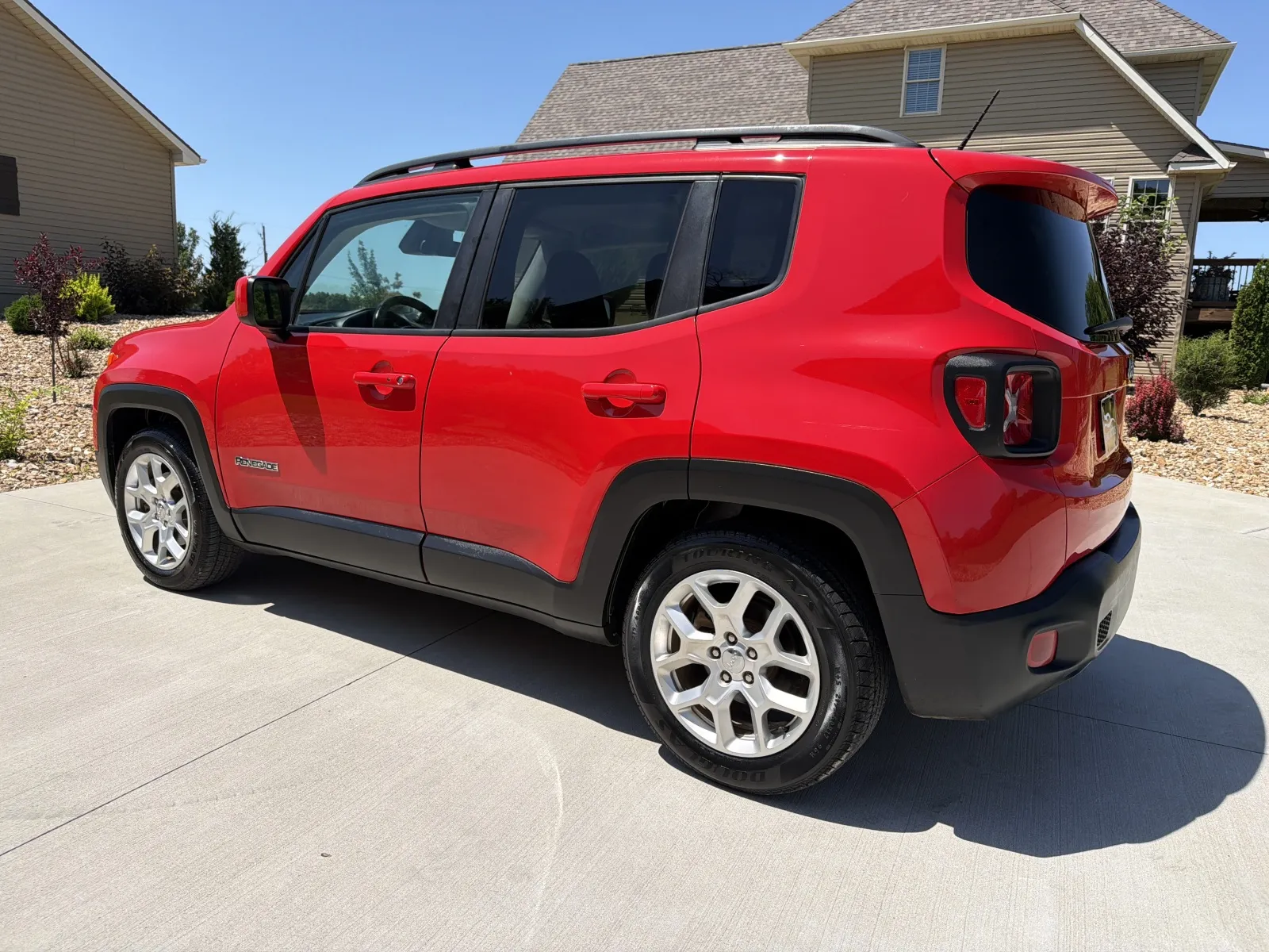 Another view of 2017 Jeep Renegade Latitude Sport Utility 4D for sale in Clinton, MO at Banks Motors LLC