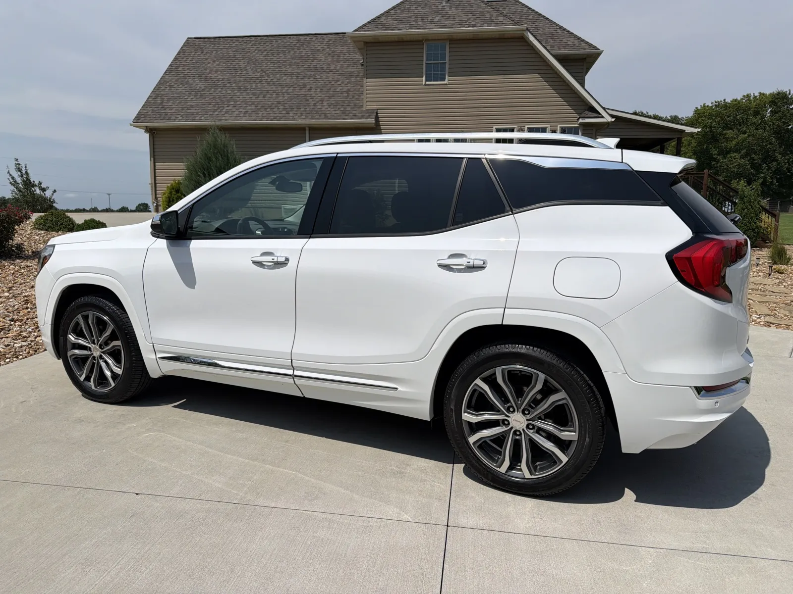 Another view of 2019 GMC Terrain Denali Sport Utility 4D for sale in Clinton, MO at Banks Motors LLC