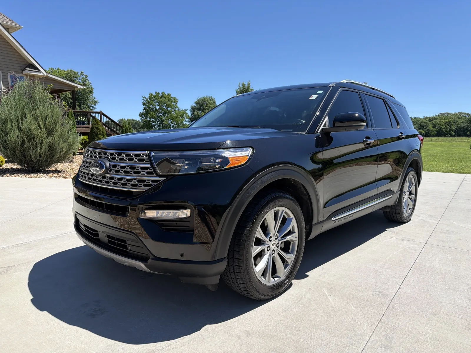 Black 2021 Ford Explorer Limited Sport Utility 4D for sale in Clinton, MO