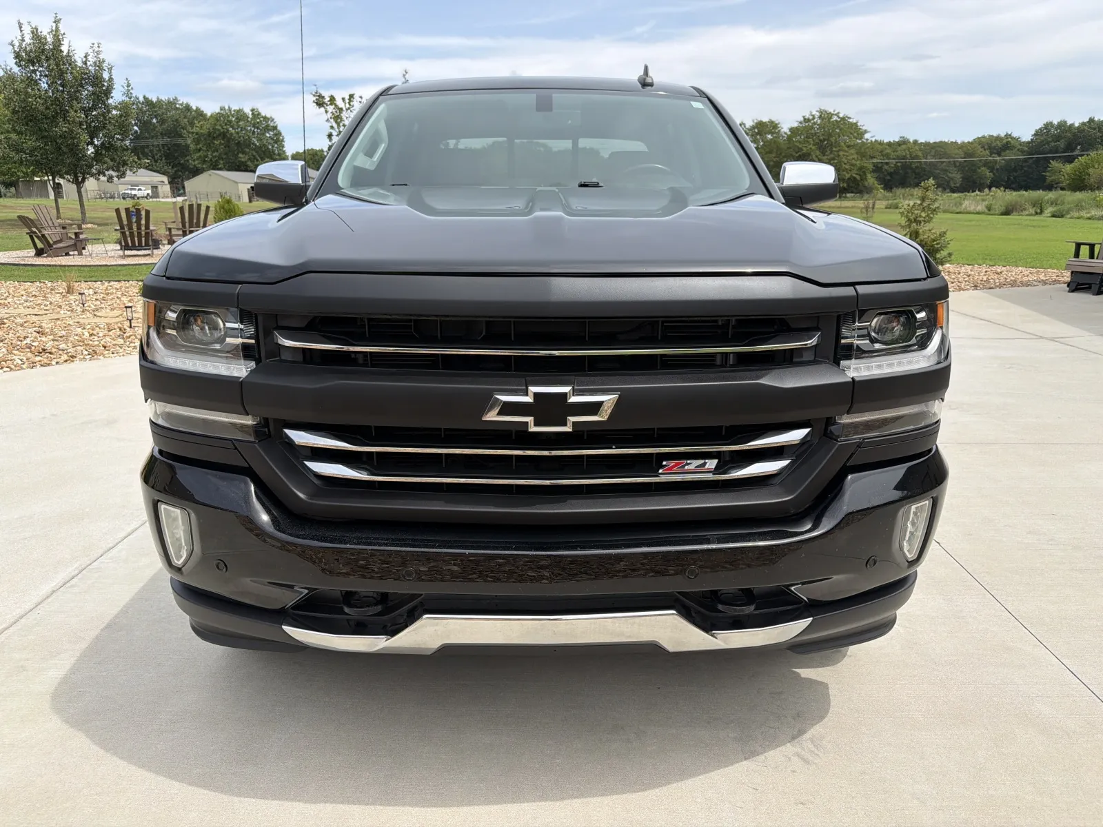 Chevrolet Silverado photo 8