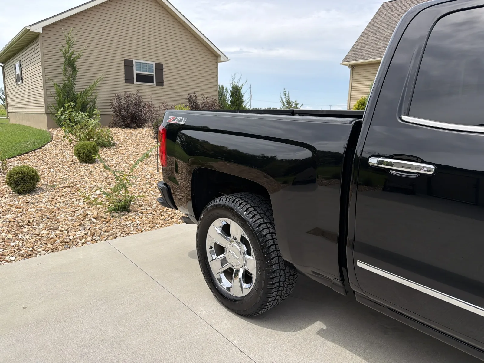 Chevrolet Silverado photo 49