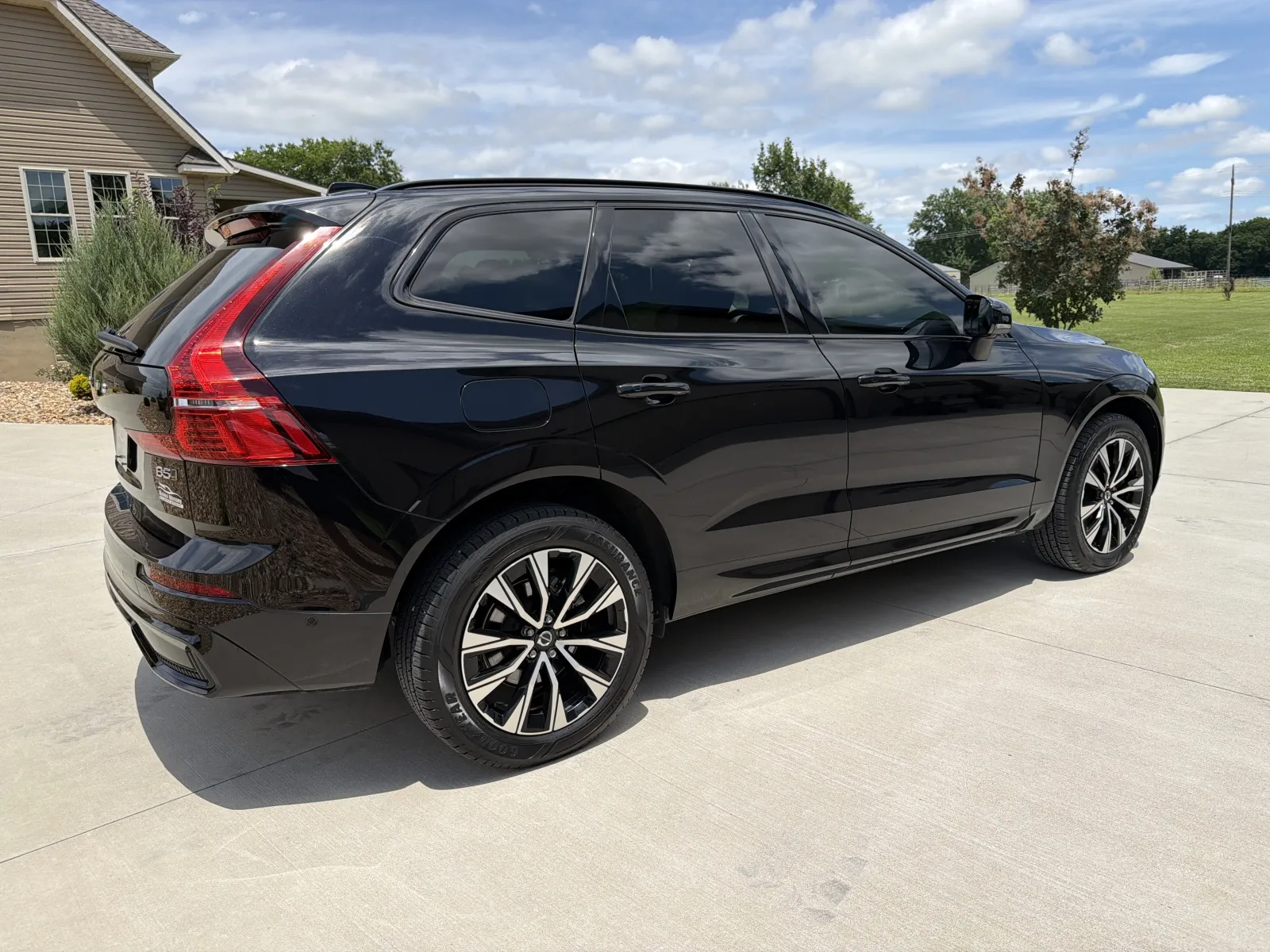 Volvo XC60 photo 6