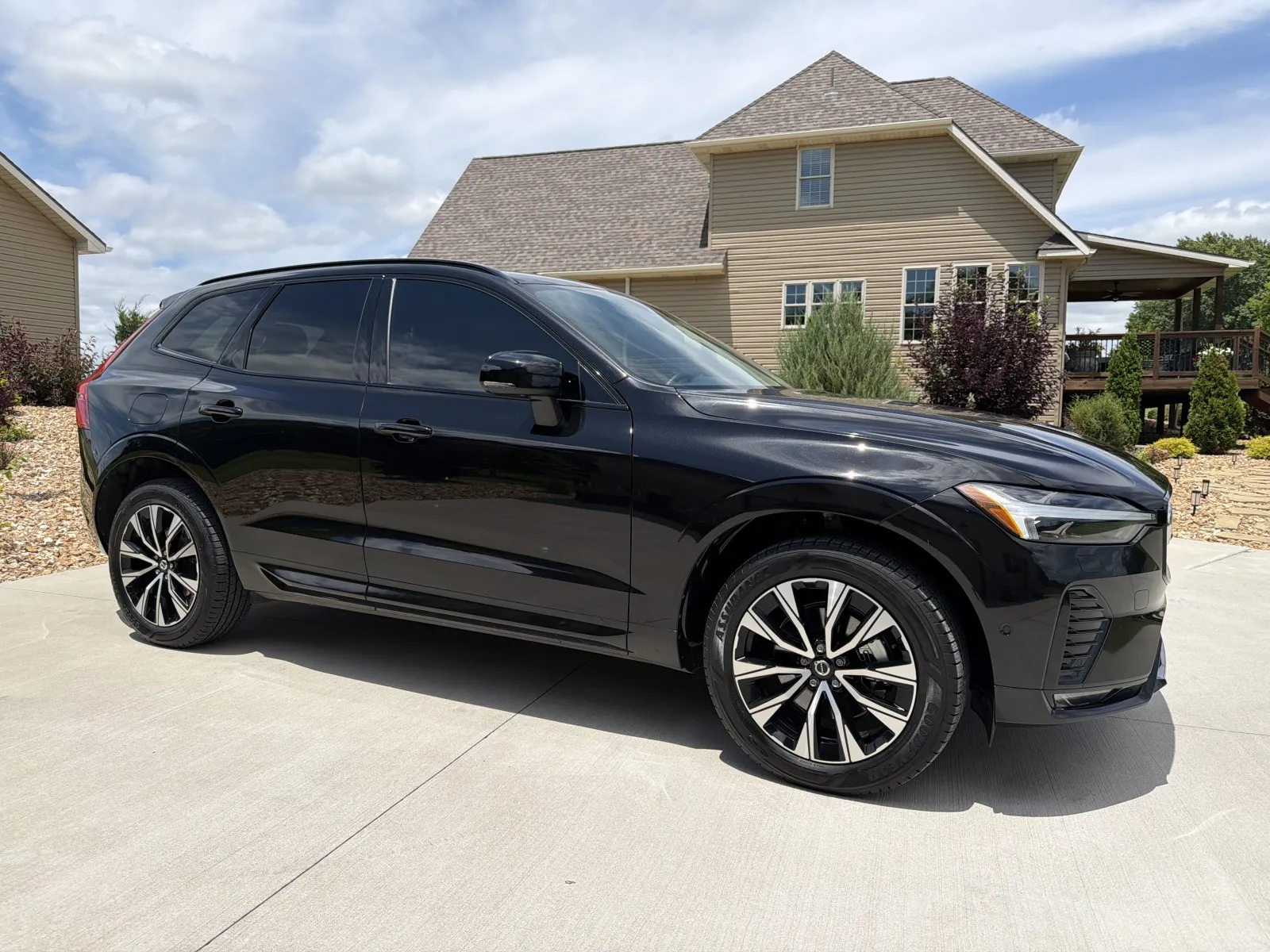 Volvo XC60 photo 8
