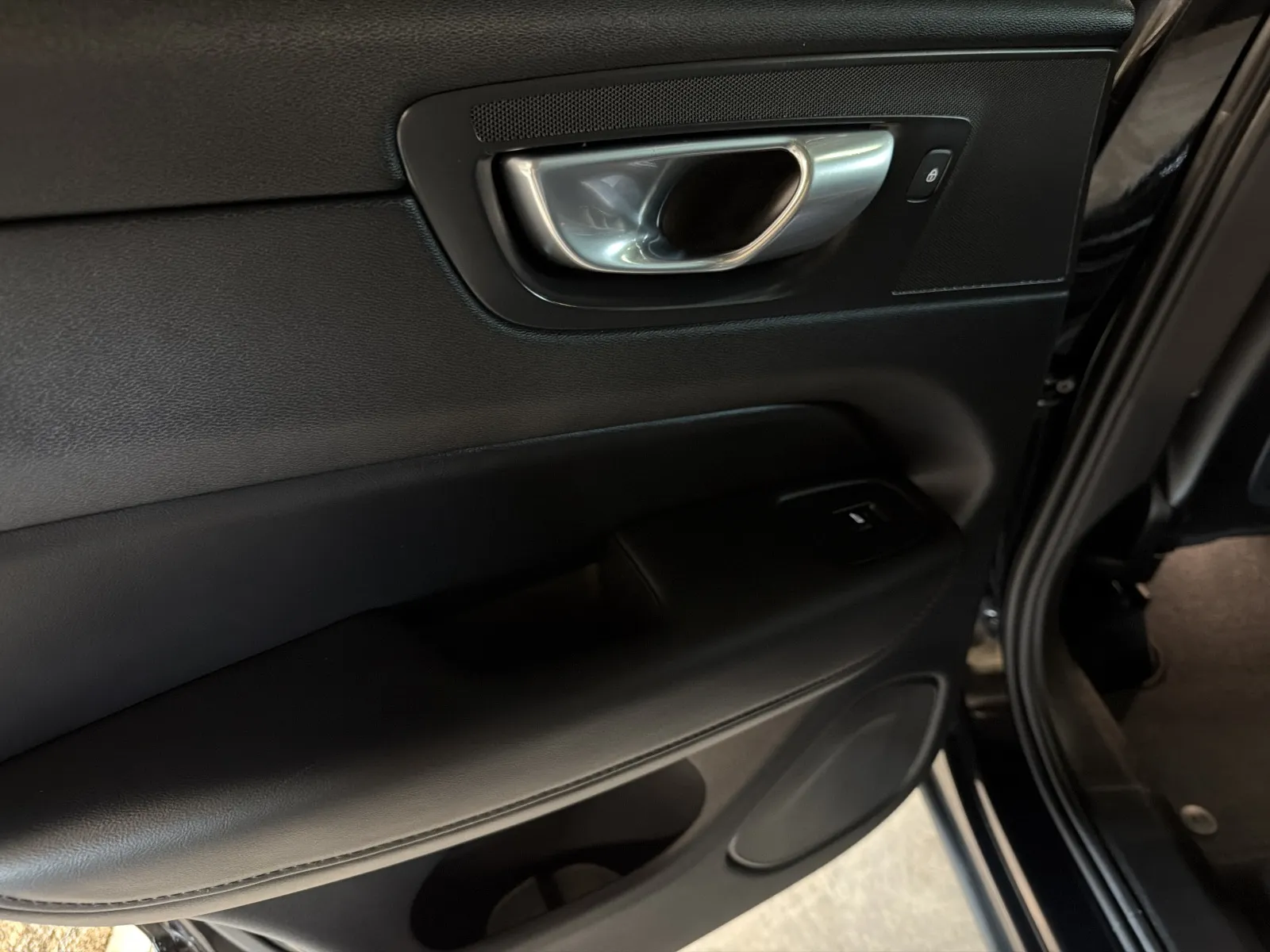 Volvo XC60 photo 50