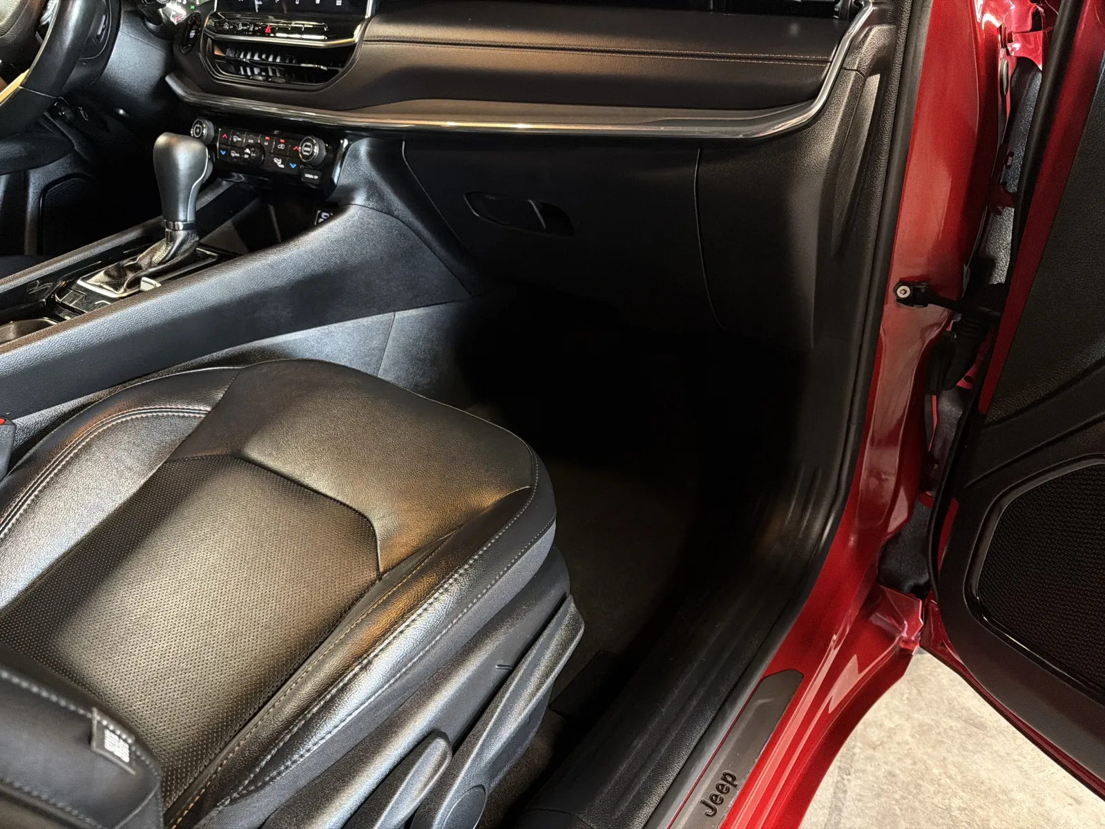 Jeep Compass photo 27