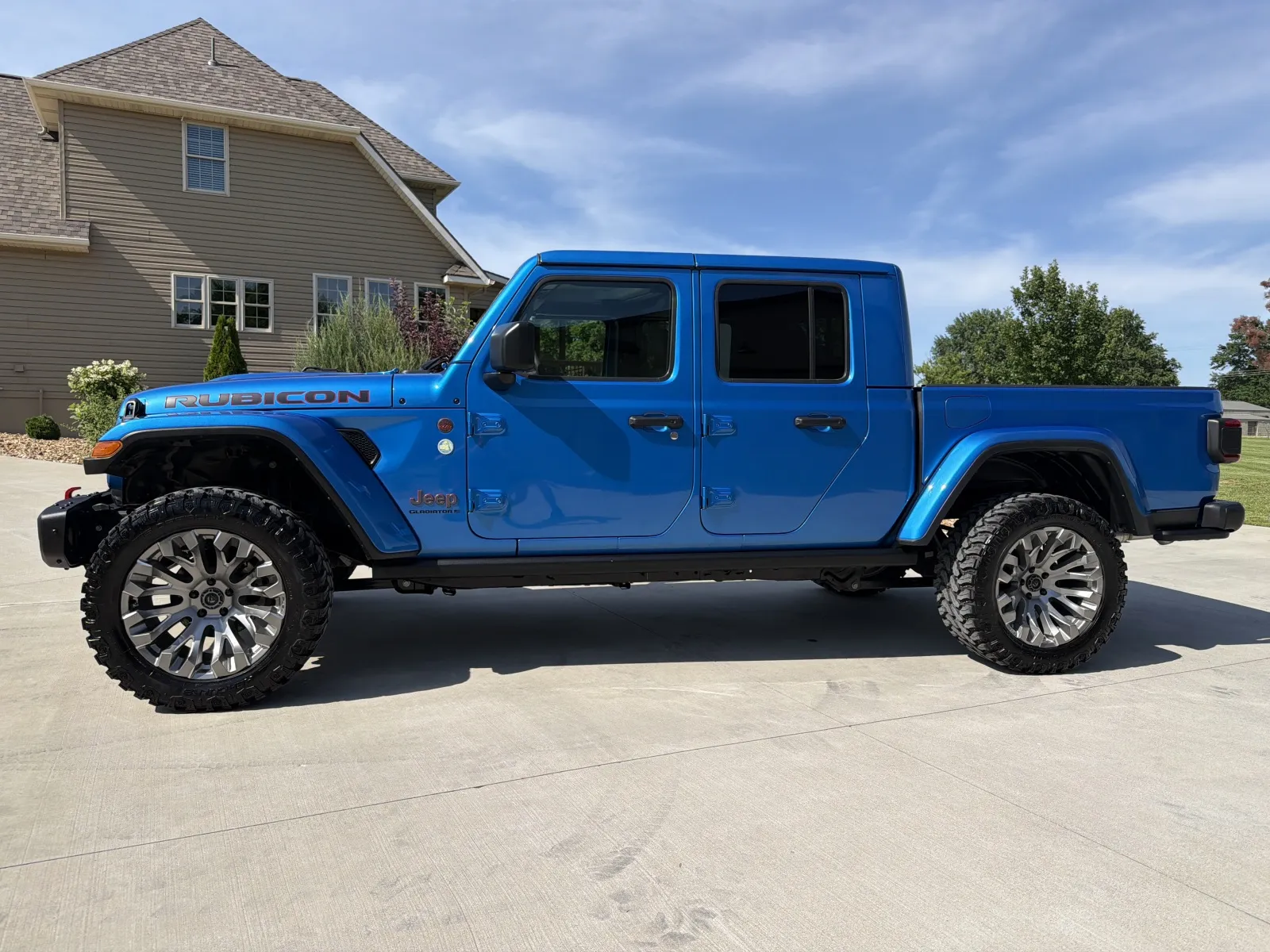 Another view of 2024 Jeep Gladiator Rubicon X Pickup 4D 5 ft for sale in Clinton, MO at Banks Motors LLC