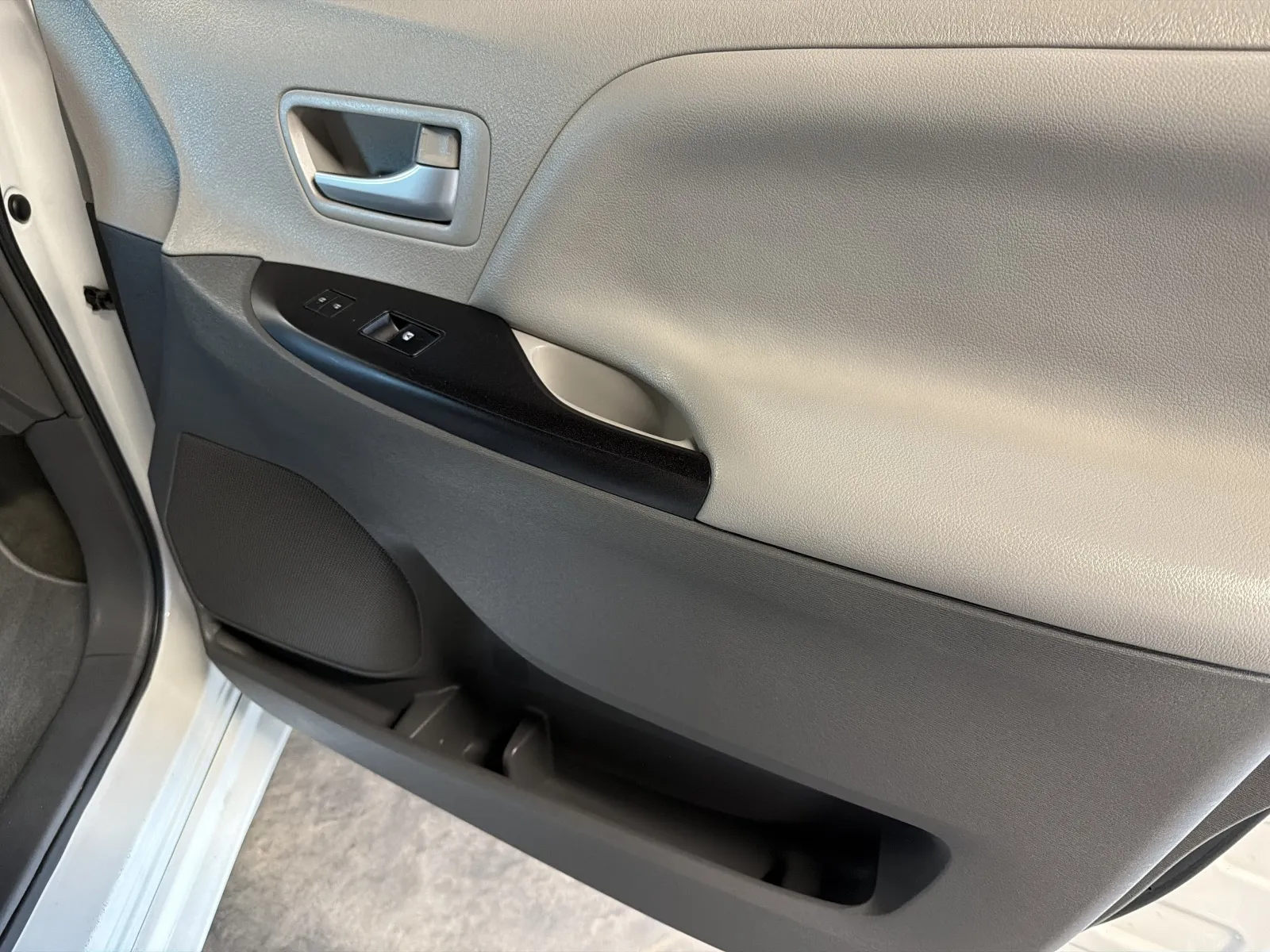 Toyota Sienna photo 50