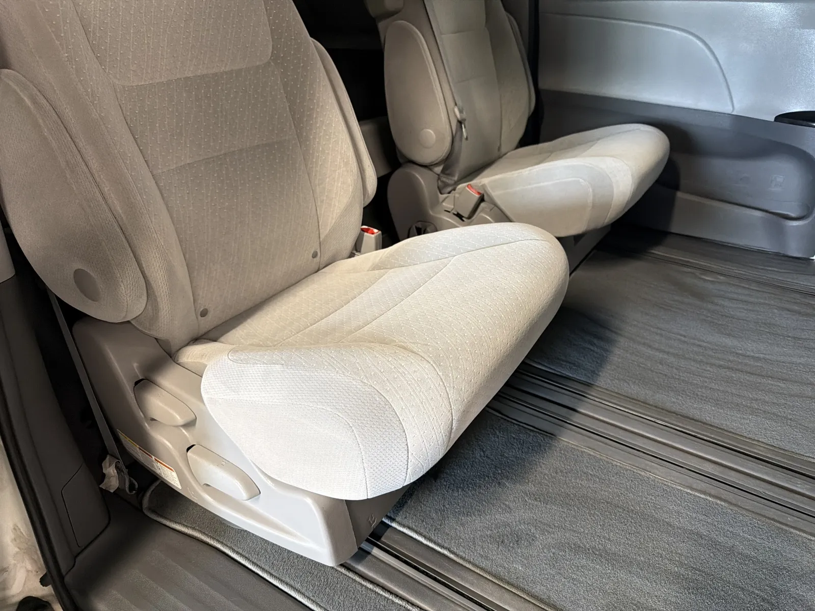 Toyota Sienna photo 57